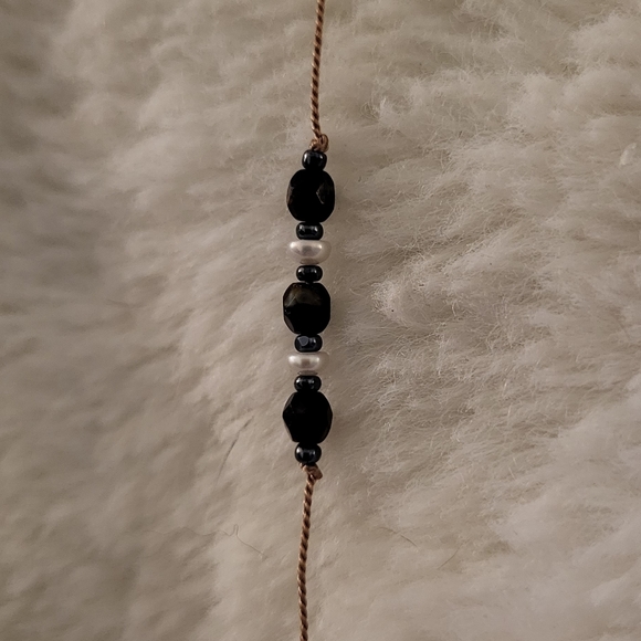 Pearl String Necklace - Picture 4 of 7